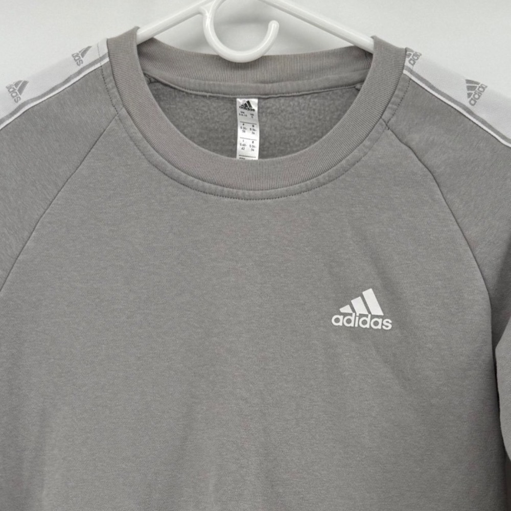 Adidas Womens Grey Crewneck Sweatshirt Raglan Logo Tape‎ Fleece Small RN 88387